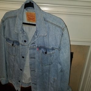 Mens Levi's jacket